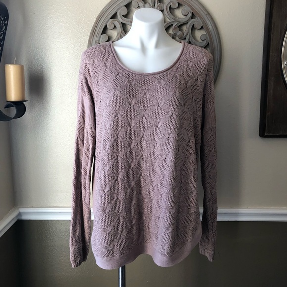 Old Navy Sweaters - Old Navy mushroom beige cable knit sweater